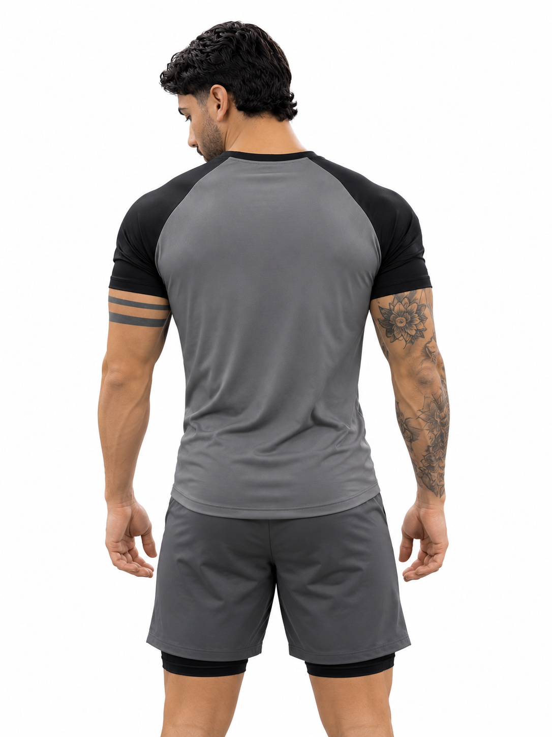 Camiseta Gris con Negro