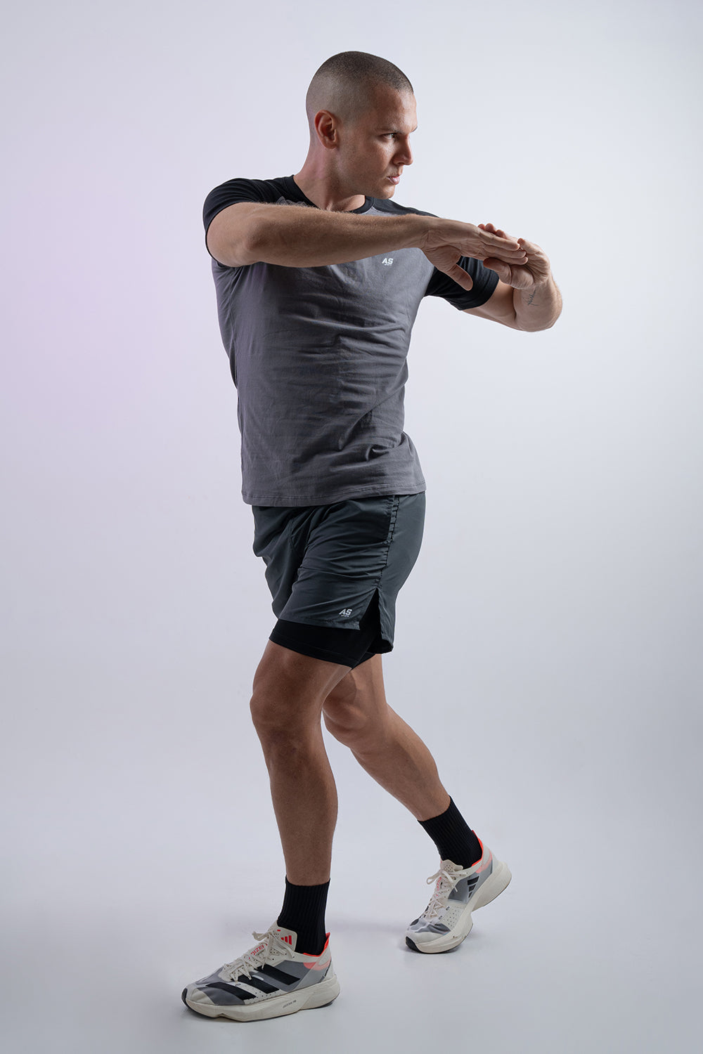 Camiseta Gris con Negro